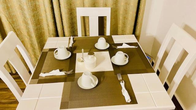 Hotel Nimaro Courts Entebbe Esterno foto